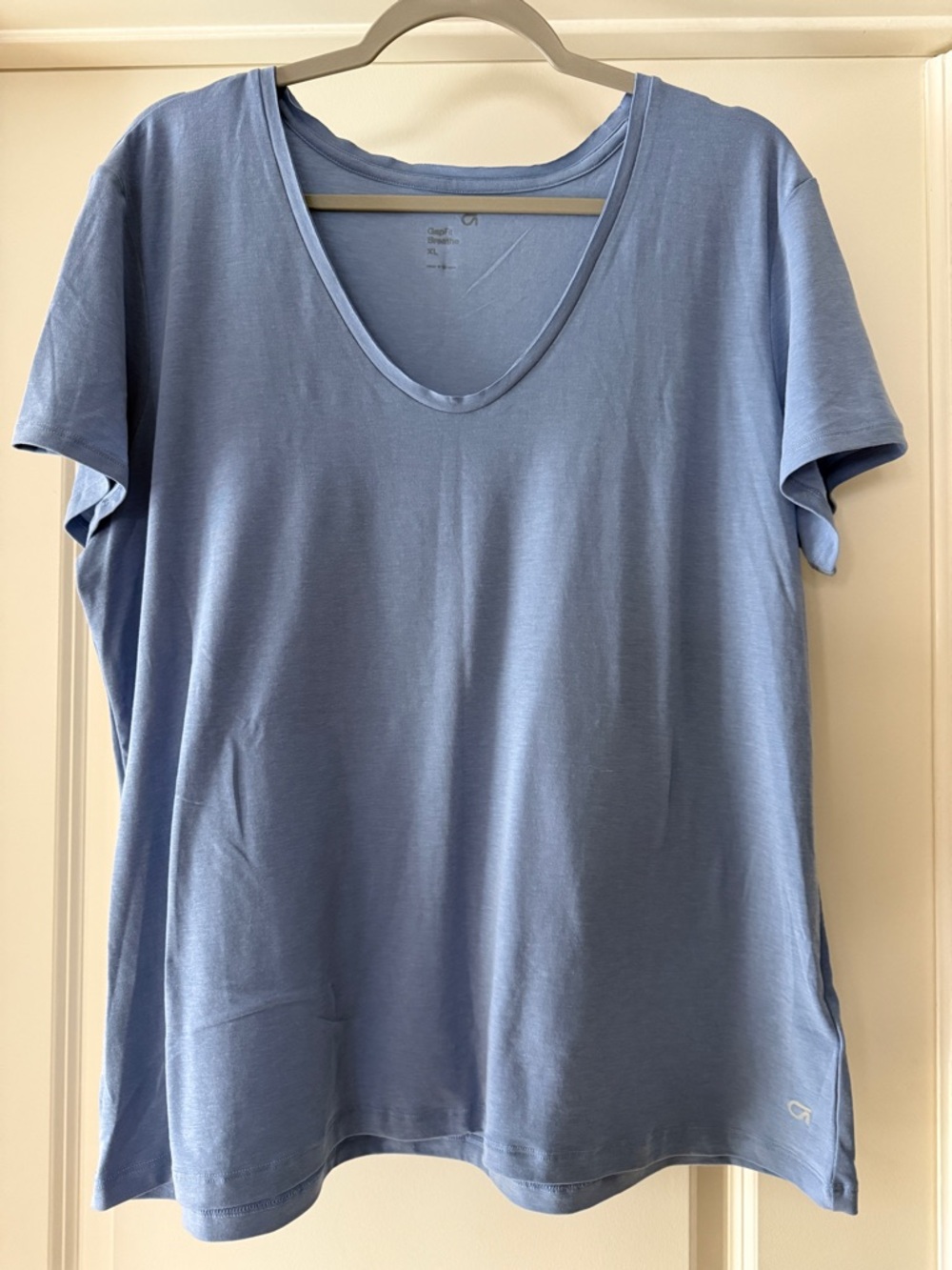 Relaxed V-Neck Short Sleeve Tee - Light Blue